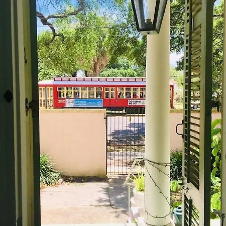 4br 3 Ba Huge, Balcony, Cemetery, Streetcar Sleeps 8! New Orleans