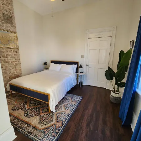 Holiday home Vintage Mid-city Gem *