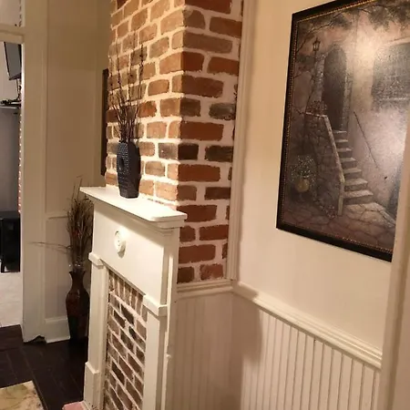 Vintage Nola 3 Apartment