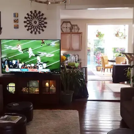 Tropical Oasis Getaway With A Private Pool & Spa Apartment New Orleans