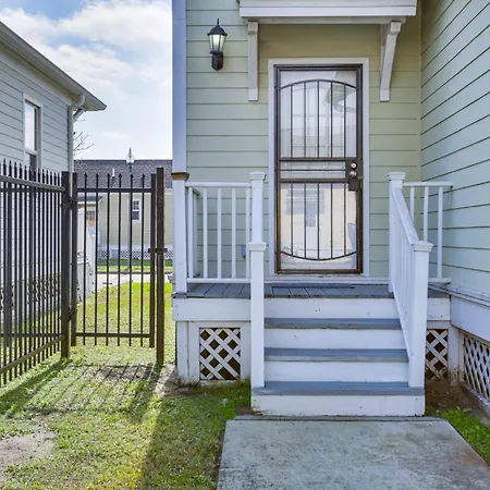4 Mi To French Quarter Bright Home! Holiday home *