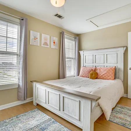 4 Mi To French Quarter Bright Home! Holiday home New Orleans