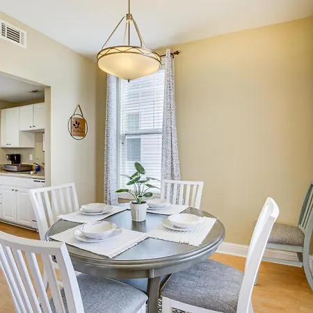 Holiday home 4 Mi To French Quarter Bright Home! New Orleans