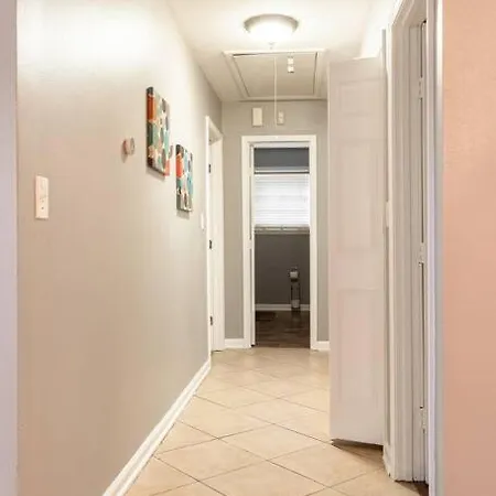 Quiet Cozy 3bedroom 10 Minutes From Downtown * New Orleans