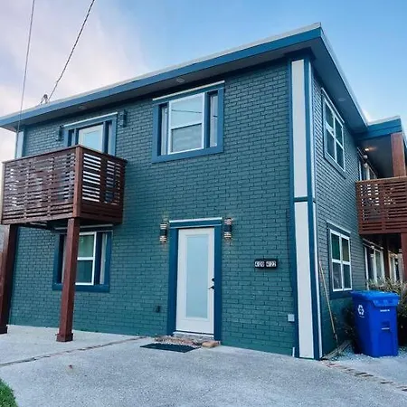 The Cozy Nola Home!