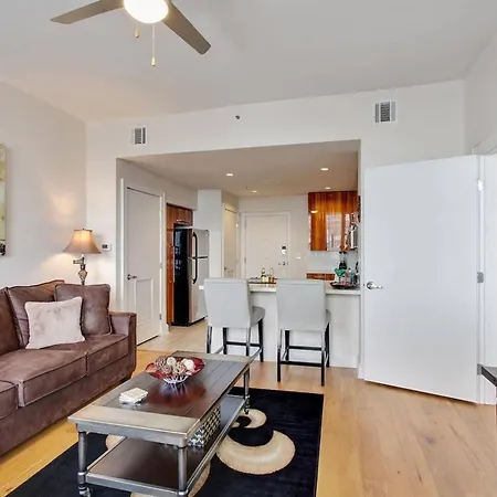 Apartment Modern Nola With Rooftop Pool