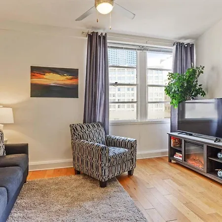 Apartment Modern Nola With Rooftop Pool