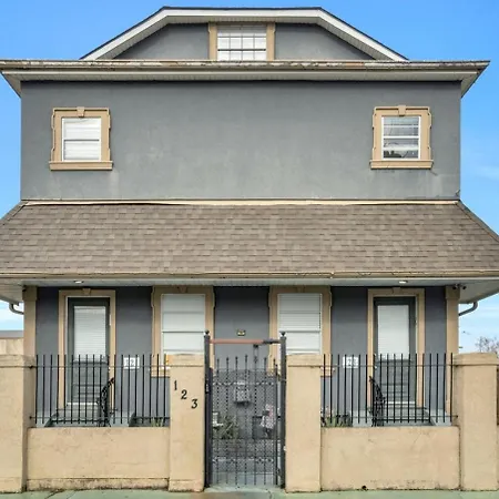 Chic Retreat On Streetcar Line W Pool New Orleans