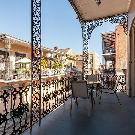 St. Philip Manor French Quarter *