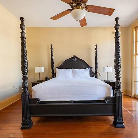 Hotel St. Philip Manor French Quarter *