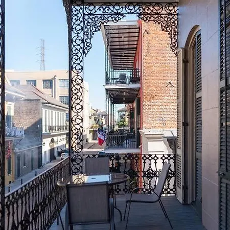 St. Philip Manor French Quarter Hotel