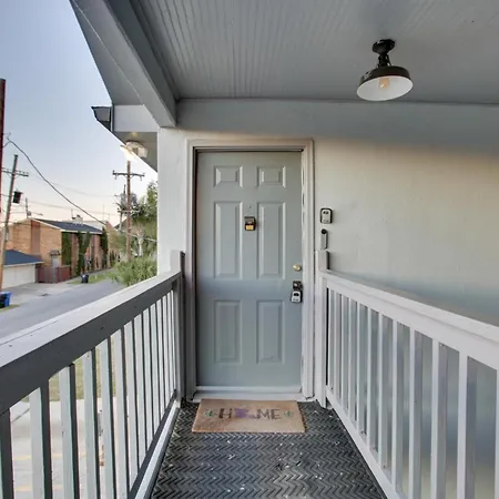 Walk To Lakefront Near Nola Park Apartment