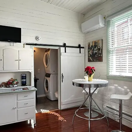 Apartment Garden In The Heart Of Nola *