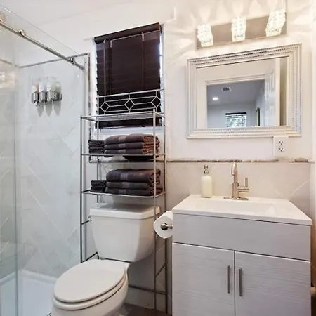 Charming French Quarter Hideaway With Private Patio * New Orleans