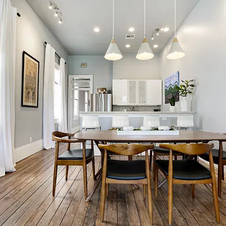 Apartment Magazine Street Historic Luxury