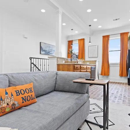 Holiday home Chic 2br Retreat Near French Quarter