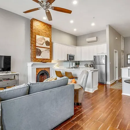 Holiday home Bright - Balcony & Private Entrance New Orleans