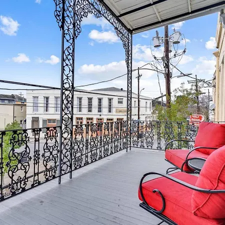 Bright - Balcony & Private Entrance New Orleans