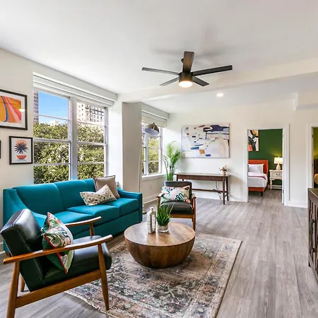 Apartment Big Easy Elegance: 4-bedroom In The Heart Of *
