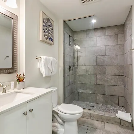 Big Easy Elegance: 4-bedroom In The Heart Of *