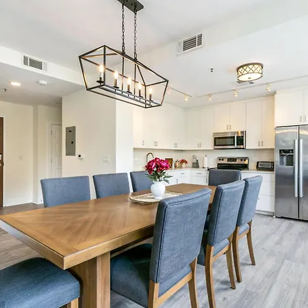 Big Easy Elegance: 4-bedroom In The Heart Of New Orleans
