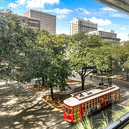 Big Easy Elegance: 4-bedroom In The Heart Of *