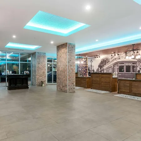 Hotel La Quinta & By Wyndham Downtown 3*
