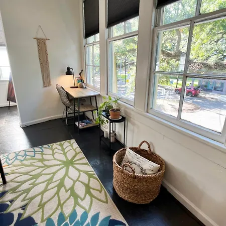 Algiers Point W Full Kitchen