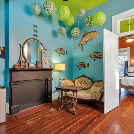 Vibrant Retreat W Balcony Near French Quarter Bed & Breakfast New Orleans