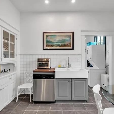 Holiday home Bright Retreat W Patio Near French Quarter New Orleans