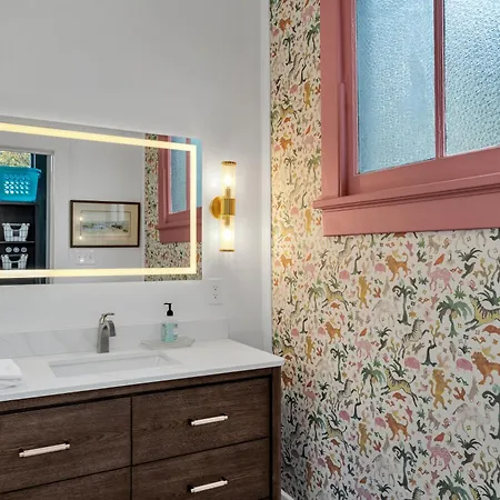 Bright Retreat W Patio Near French Quarter * New Orleans