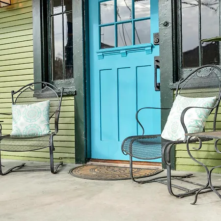 Bright Retreat W Patio Near French Quarter