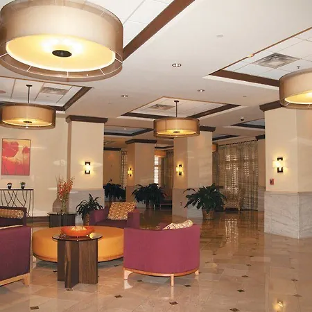 La Quinta & By Wyndham Downtown Hotel New Orleans