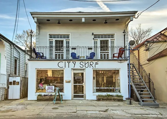 Uptown Nola Apt On Magazine Street With Backyard!