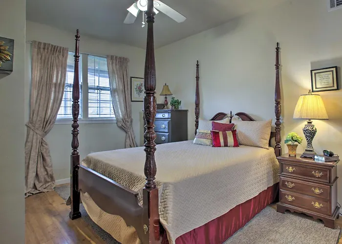 New Orleans Retreat About 3 Mi To Bourbon Street!