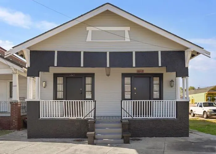 Fabulous Franklin 2Bd Steps From St Claude Ave