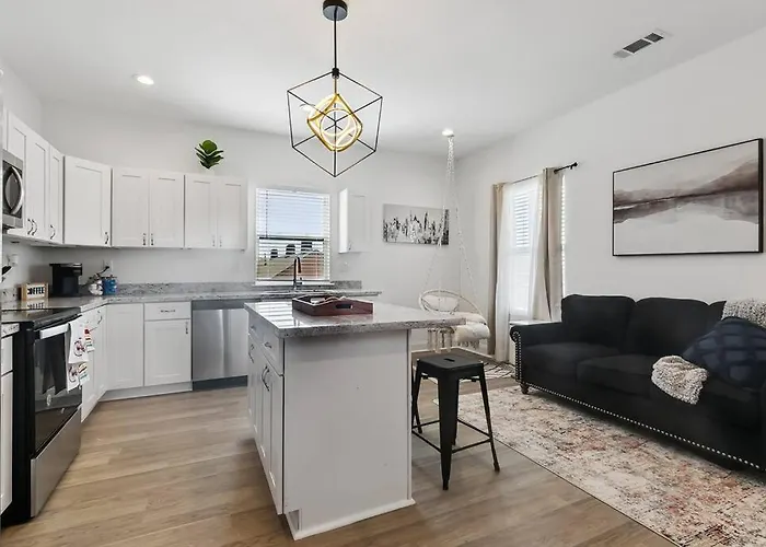 Luxury 6Br Oasis Near French Qtr