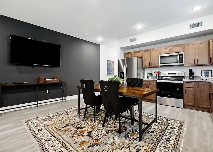 15 Bedrooms In The Heart Of Nola