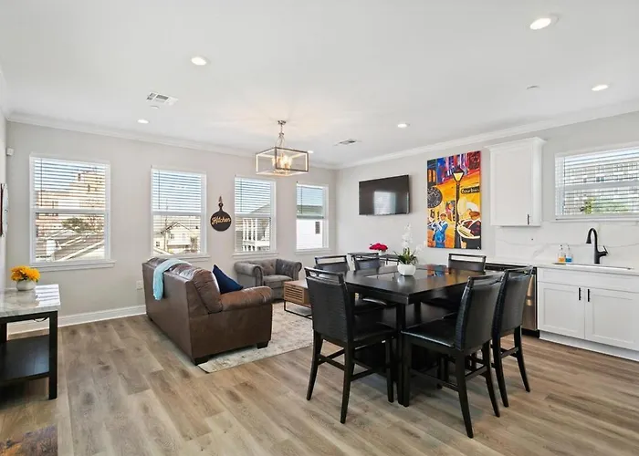 Gorgeous Brand New 5Br With Parking!