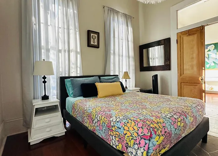 Creole Cottage Uptown