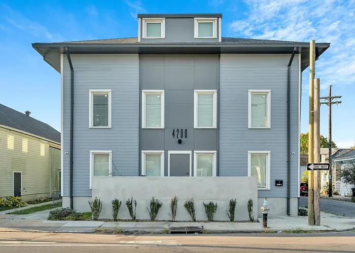 New Orleans Bywater Apartments At 4200 St Claude Avenue