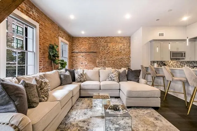 New Orleans Luxury Rentals - The Oak