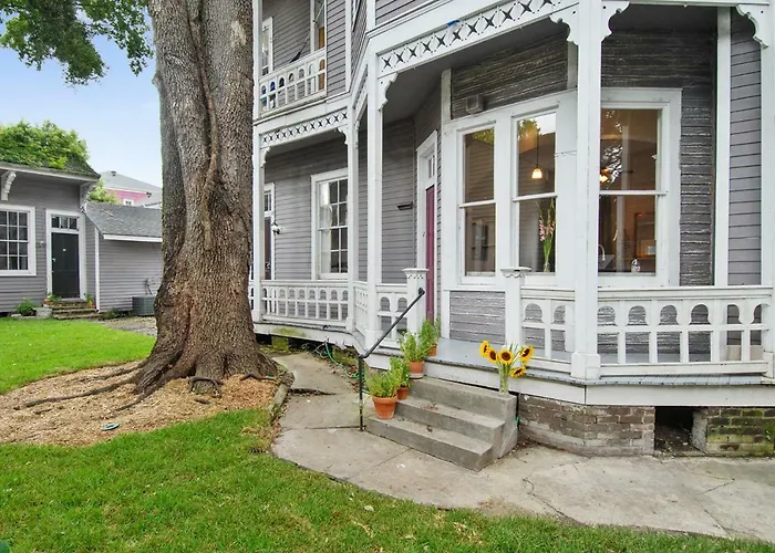Historic Garden District Victorian Mansion