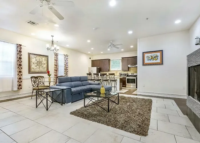 Spacious 3Br/2.5Bath Condo In Great Location