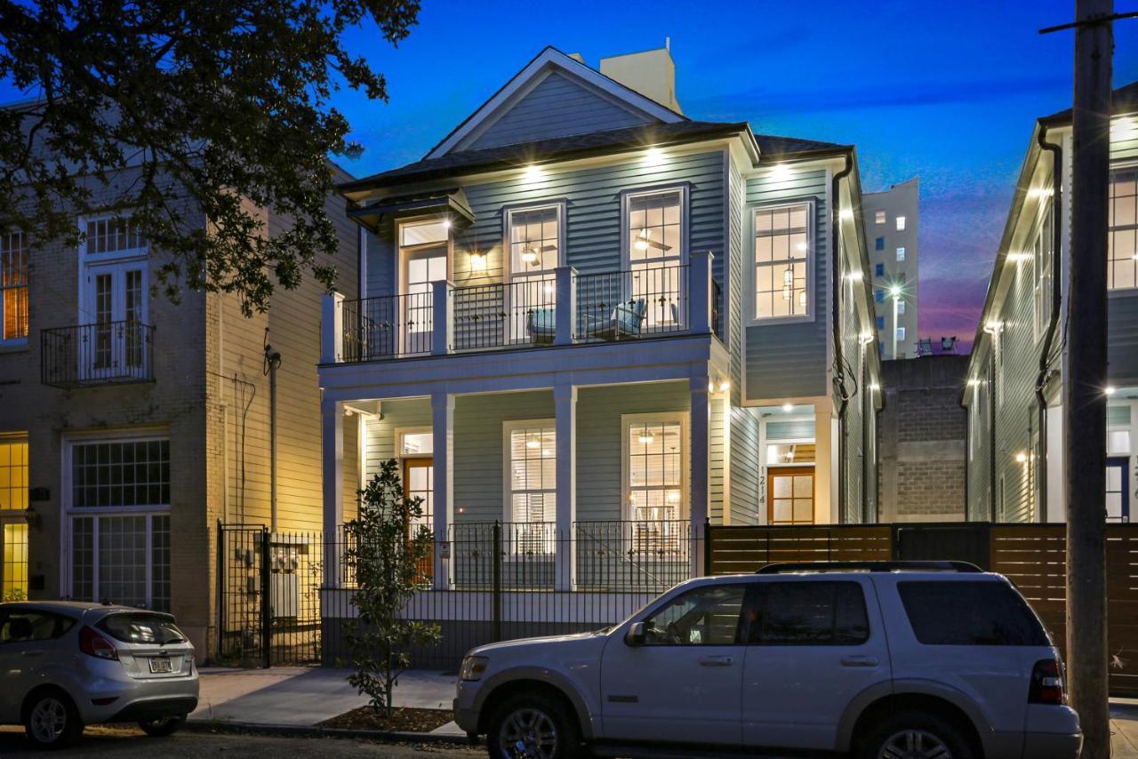 Apartment Hosteeva Amazing 4 Bedroom Modern With Balcony Near Frnch Quarter New Orleans