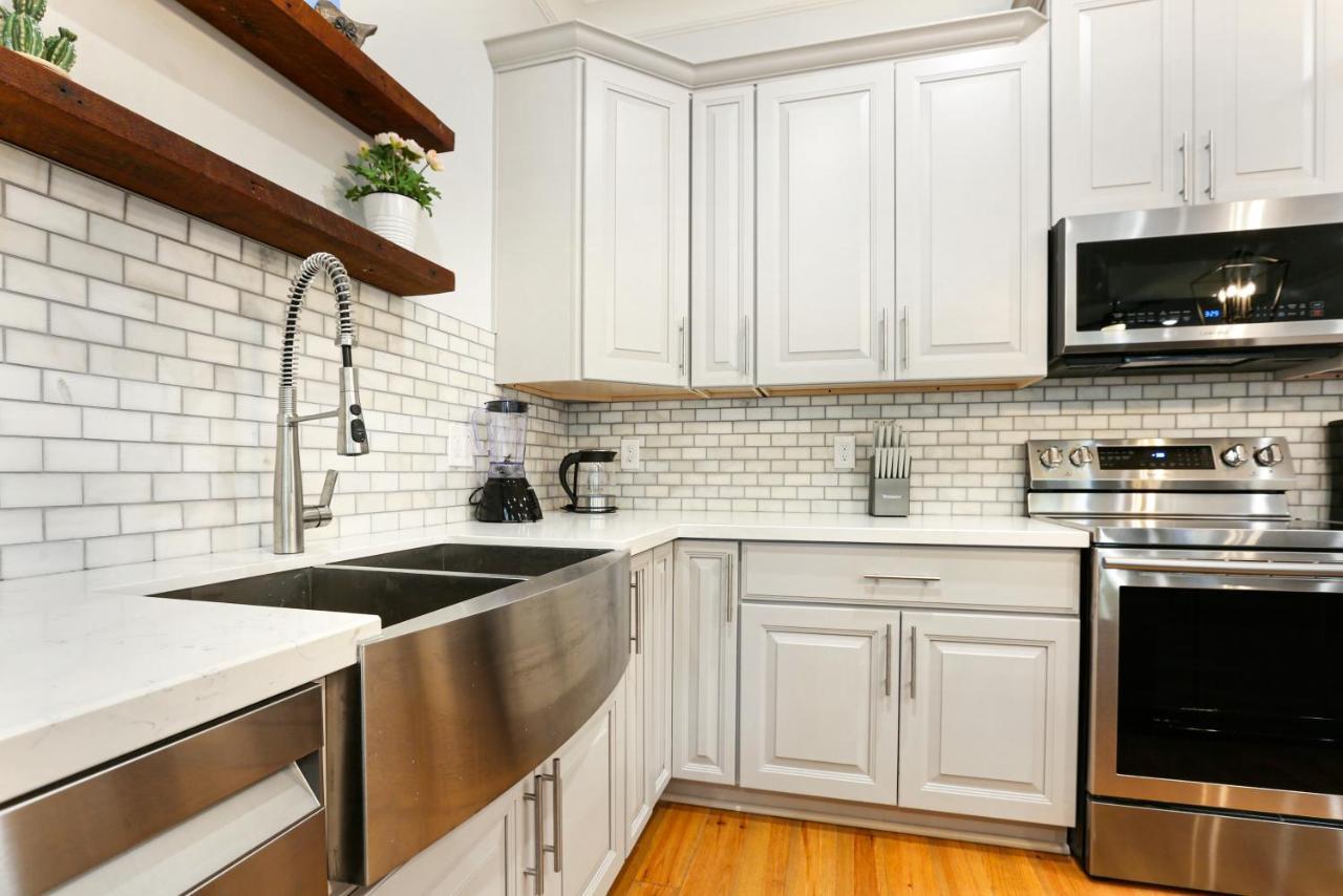 Stunning 4br-5br Near French Quarter Homes By Hosteeva *