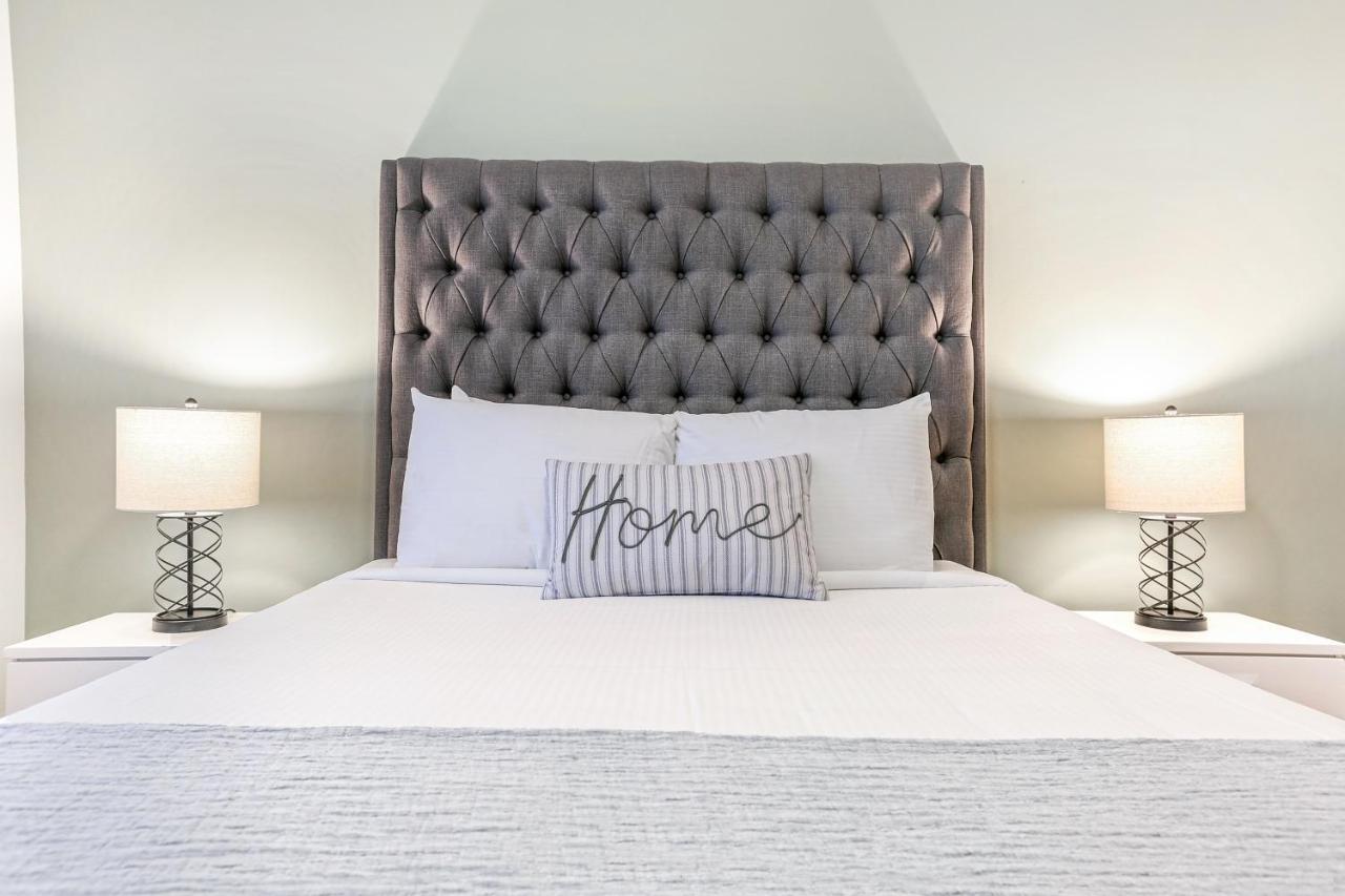 Apartment Stunning 4br-5br Near French Quarter Homes By Hosteeva