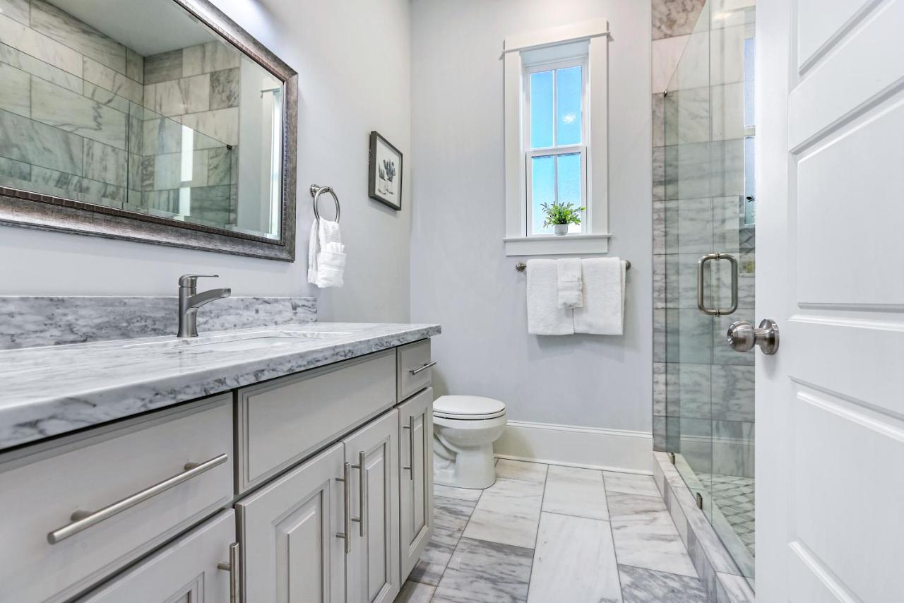 Stunning 4br-5br Near French Quarter Homes By Hosteeva * New Orleans