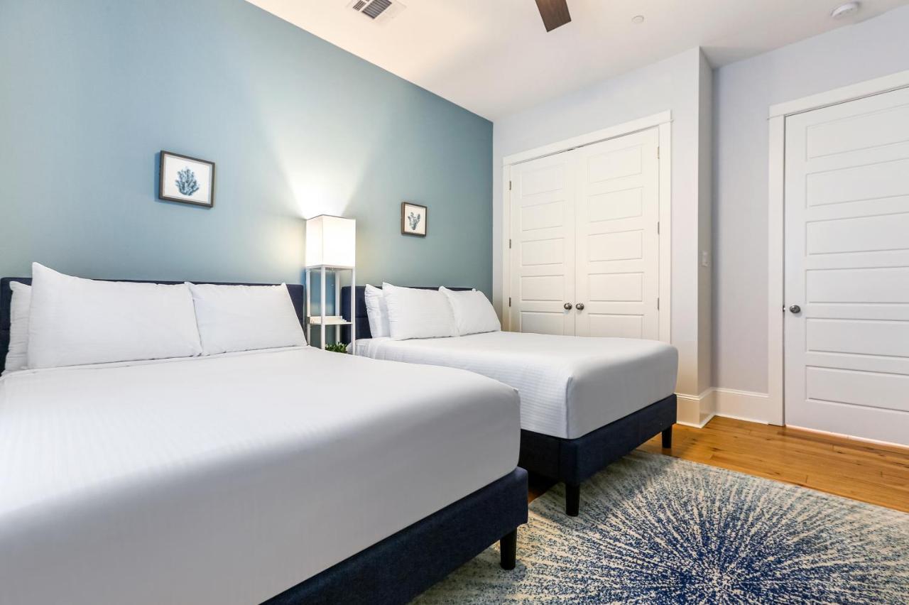 Apartment Stunning 4br-5br Near French Quarter Homes By Hosteeva *