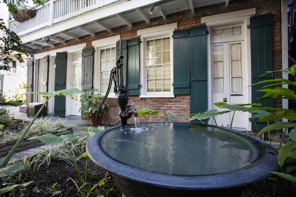 St. Pierre French Quarter New Orleans